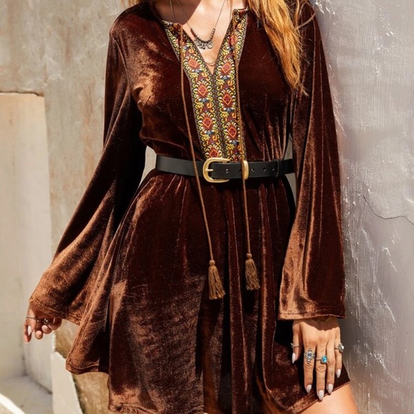 Dresses & Skirts - Boho embroidered tassel velvet long sleeve dress
